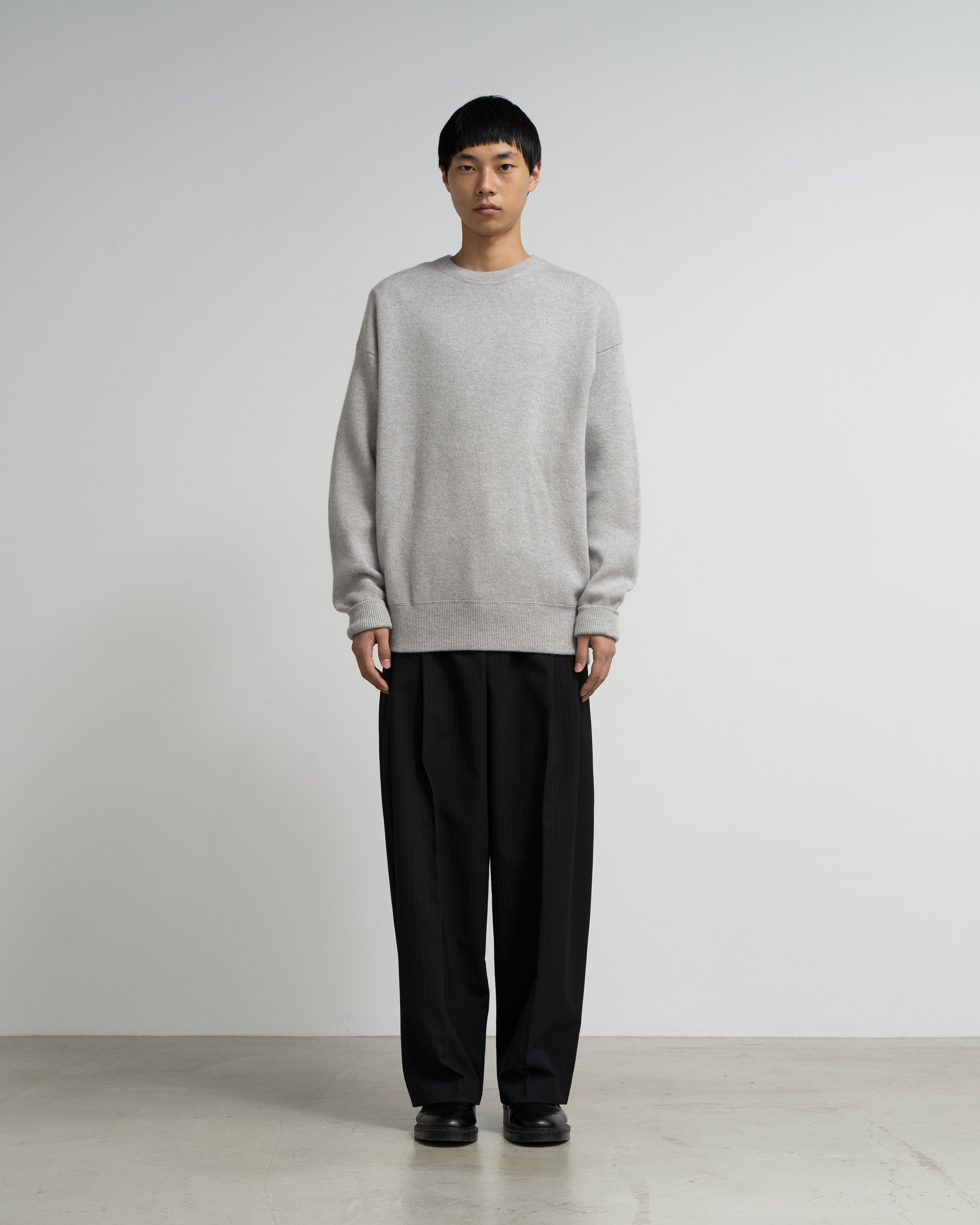 BODHI HEAVYWEIGHT CREW カシミヤ ニット スウェット 灰色 HEAVYWEIGHT CREW – Graphpaper
