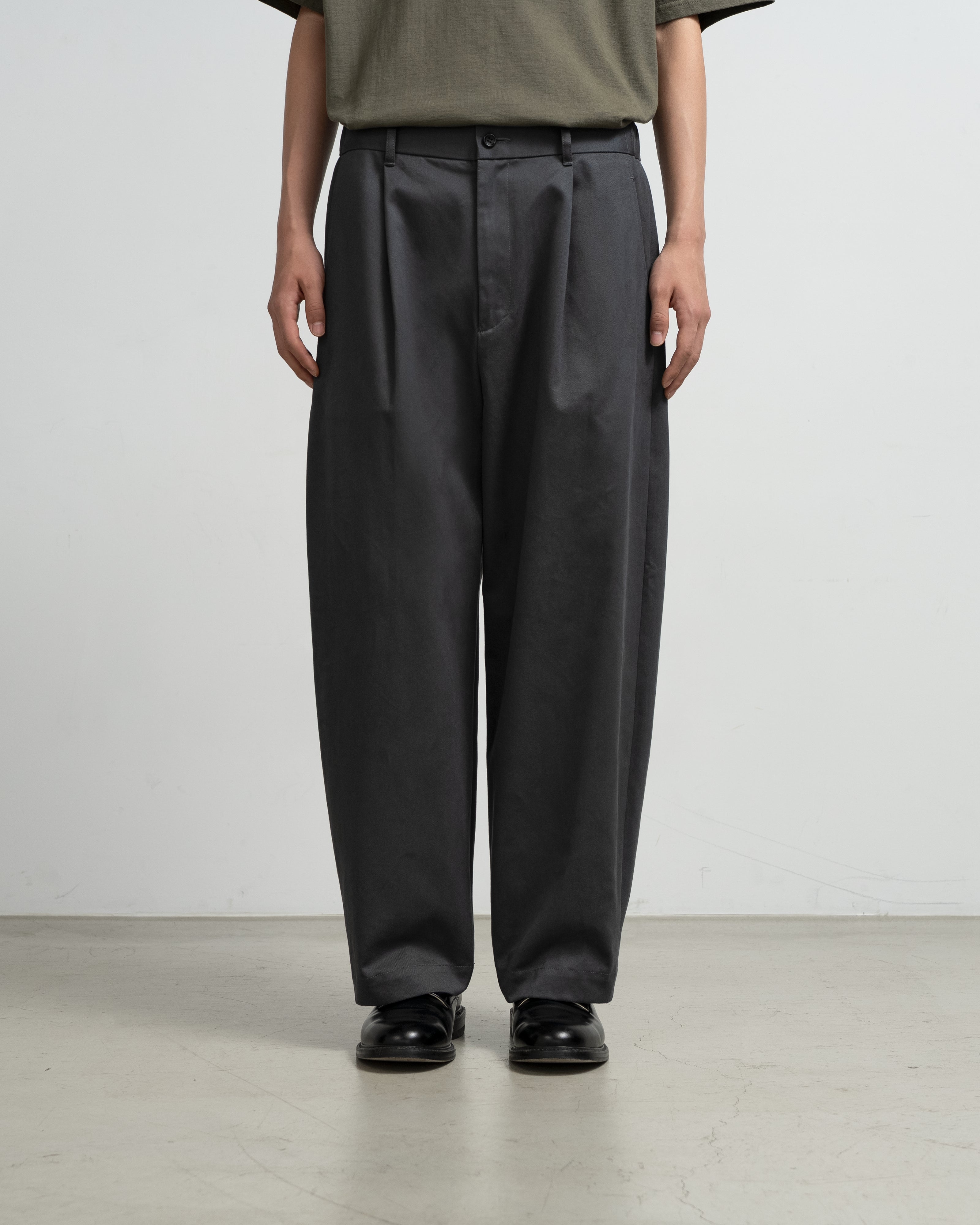 Suvin Chino Wide Tapered Trousers – Graphpaper