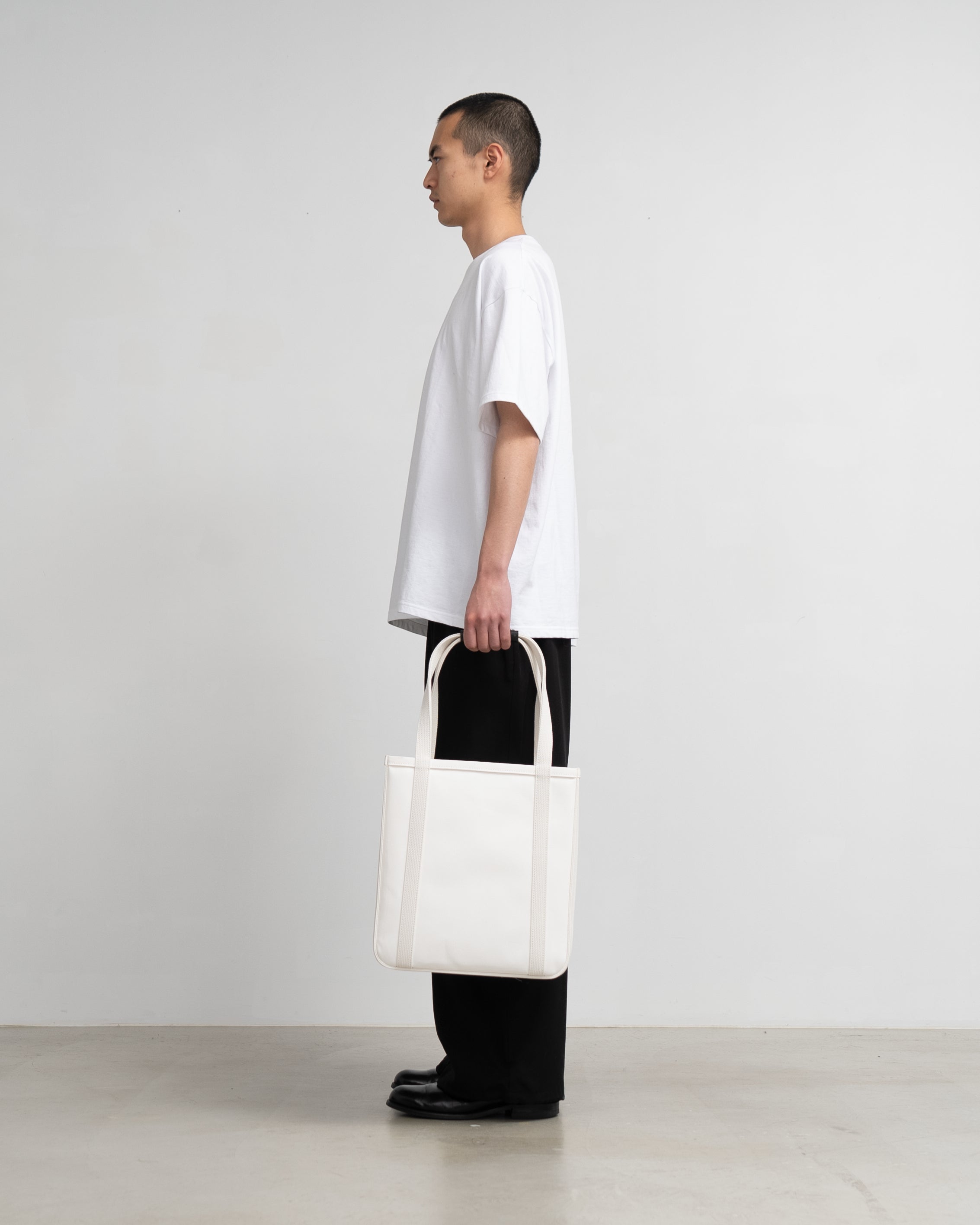 FR04 / FRAME TOTE