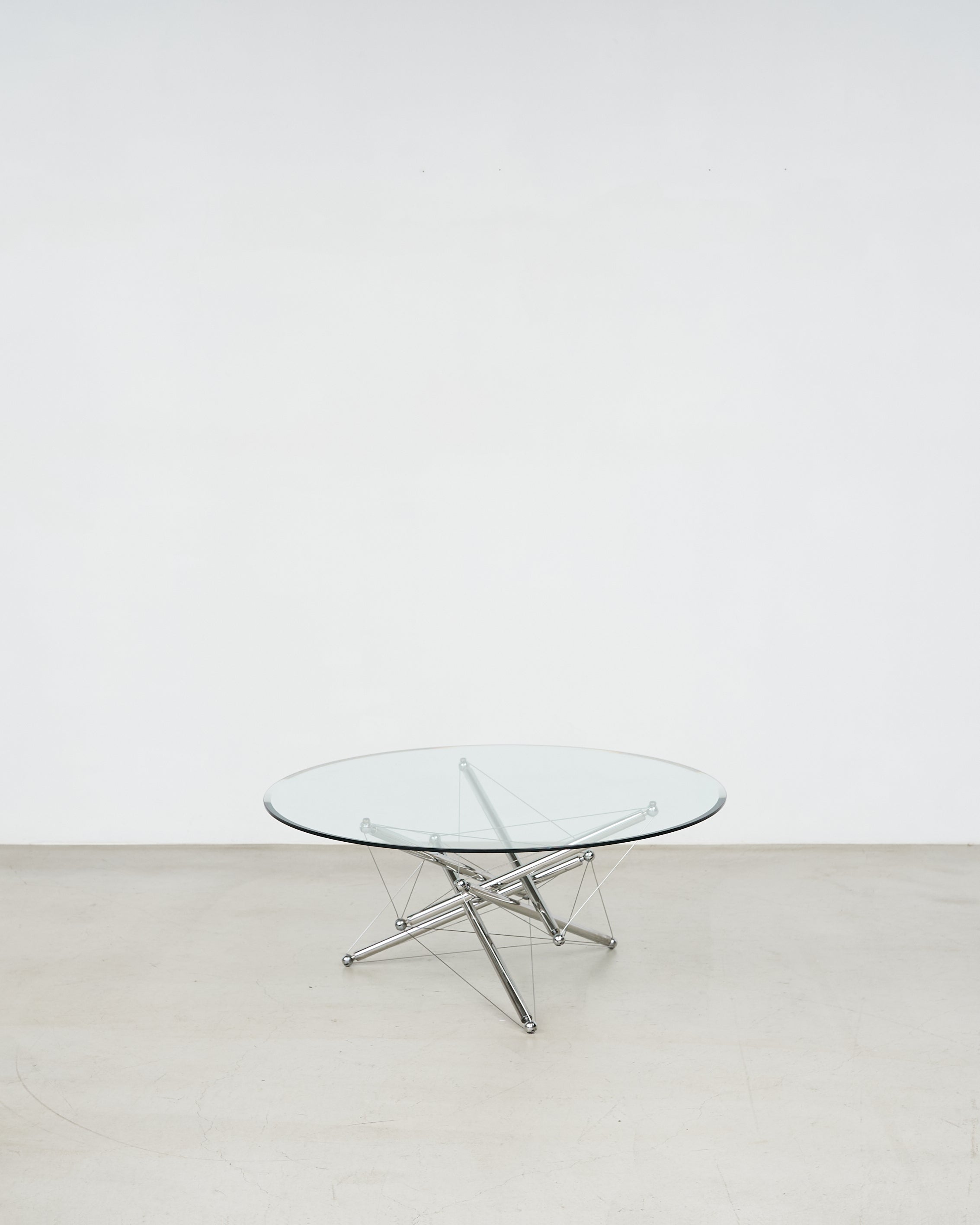 713 Table by Theodore Waddell for Cassina – Graphpaper