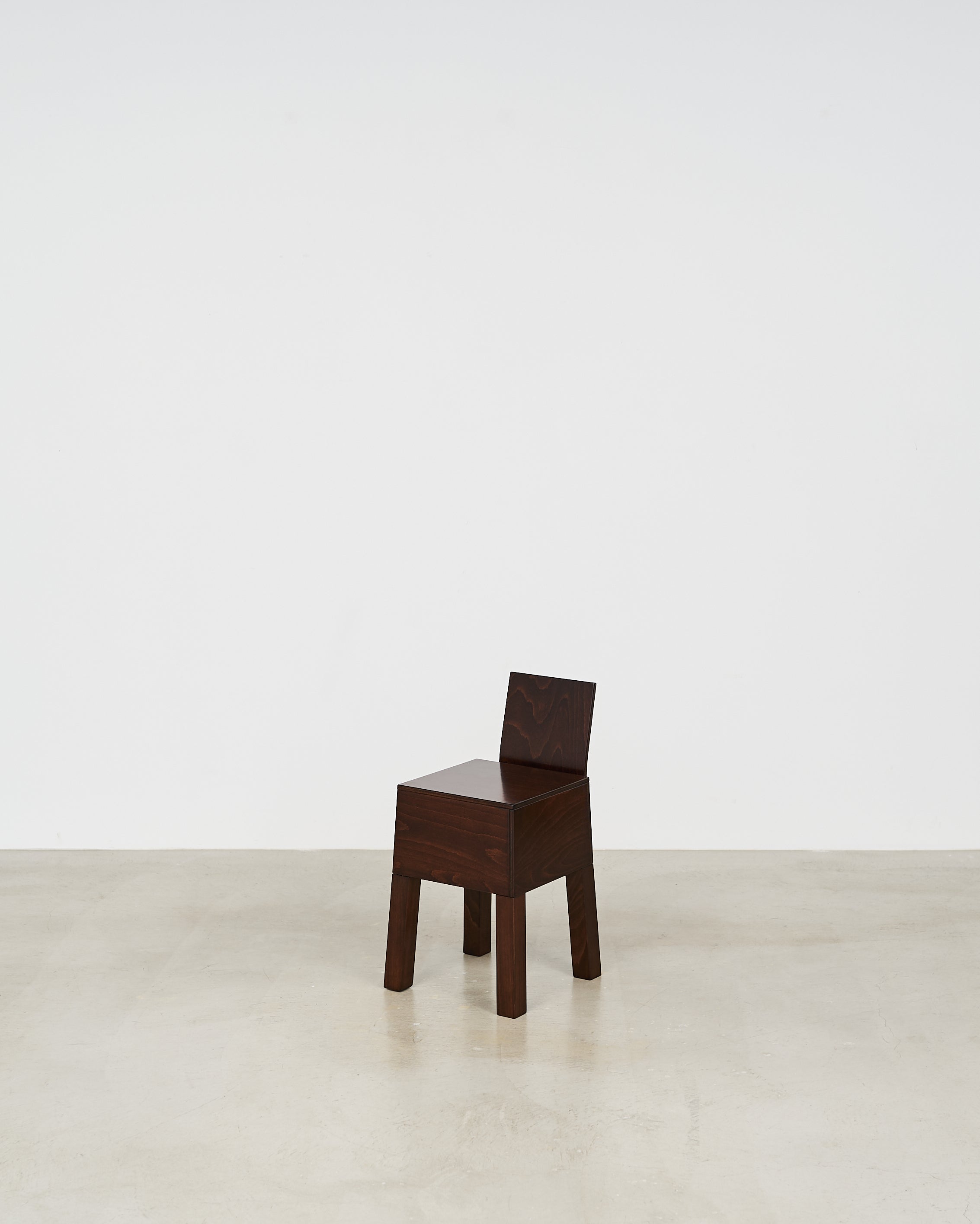 2Way Stool by Ralph Gosselink for Hutten – Graphpaper