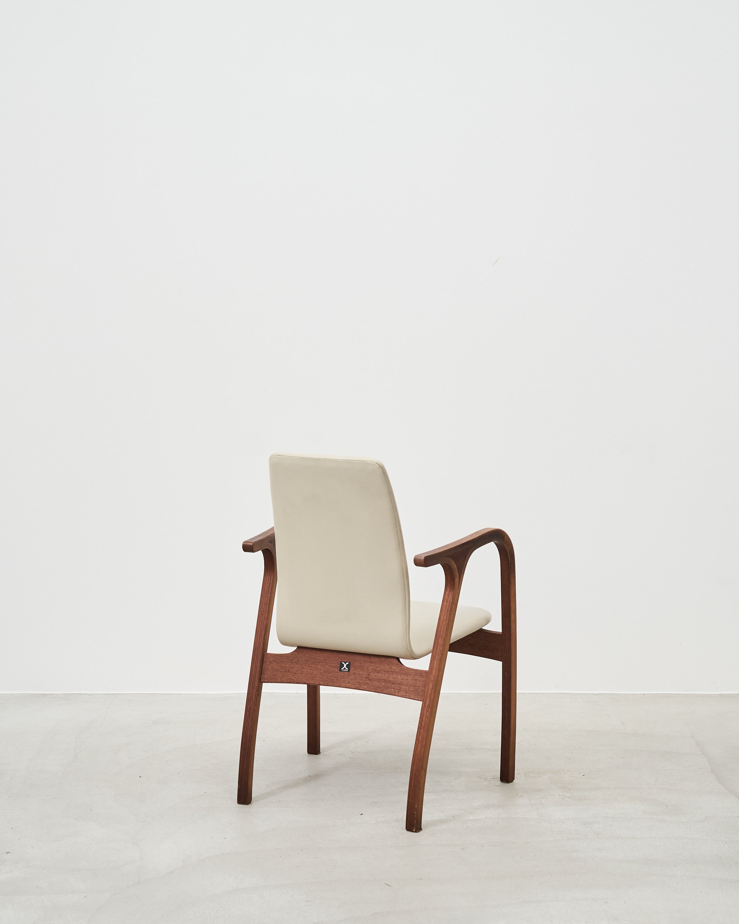 ANTLER Arm Chair by Junzo Sakakura for TENDO MOKKO – Graphpaper