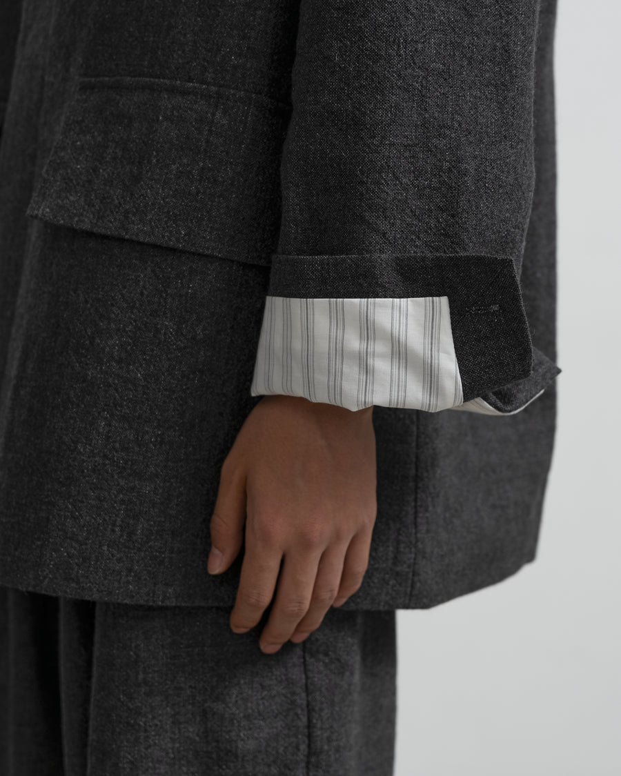 ONE BUTTON BLAZER