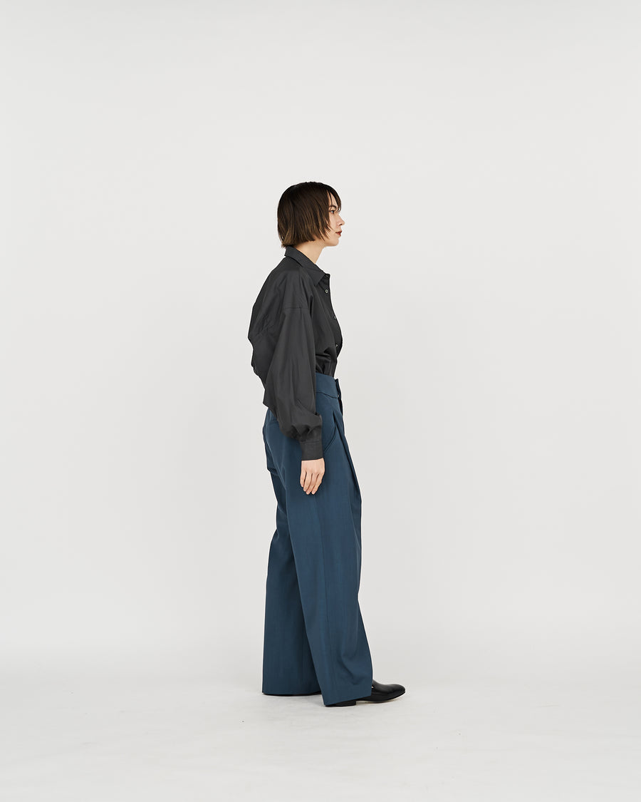 Round Scale Wool Tuck Flare Pants