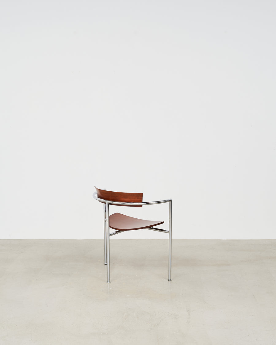 Anonymous 3leg Chair
