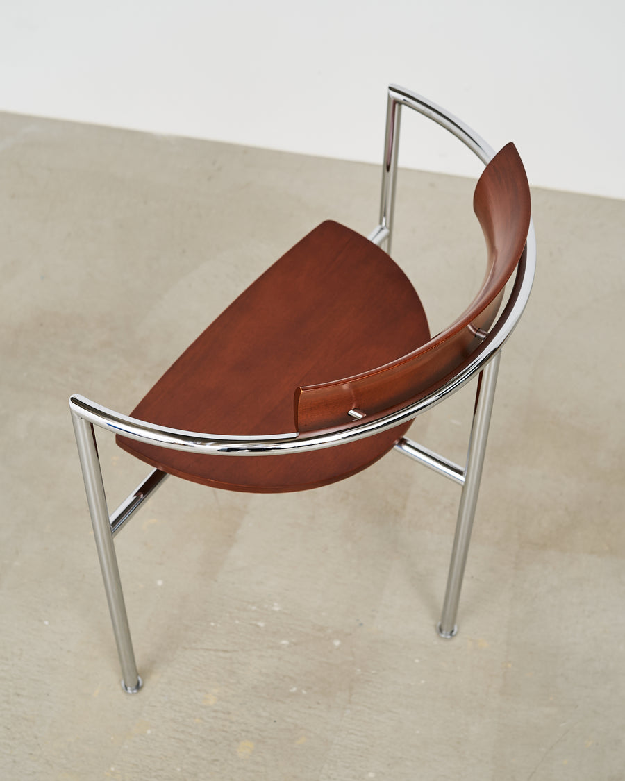 Anonymous 3leg Chair