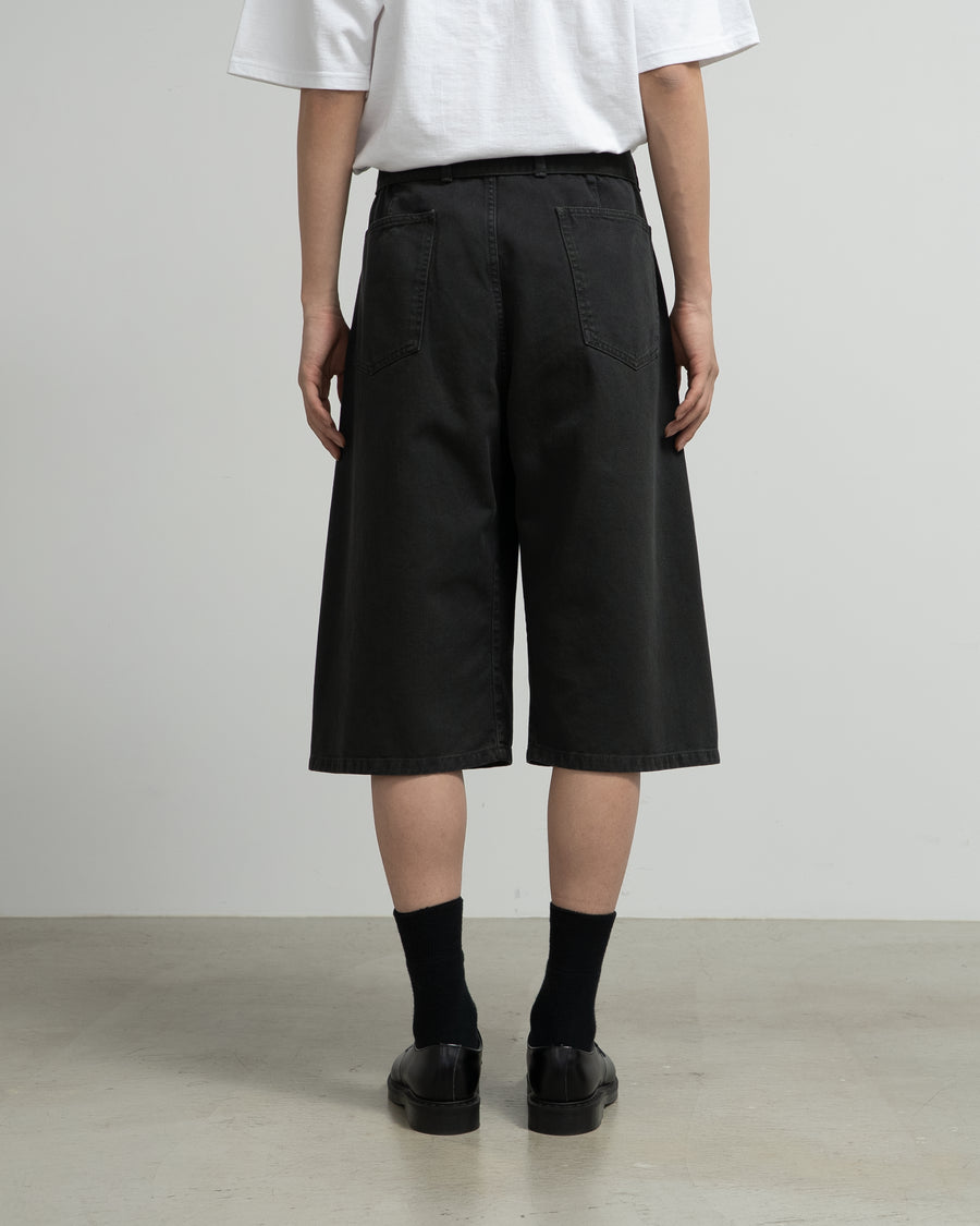 TWISTED SHORT