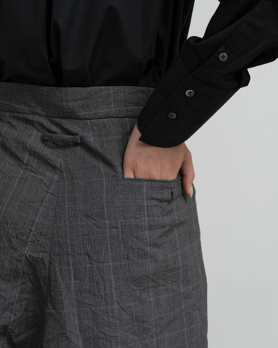 DISTRESSED MAN SKIRT